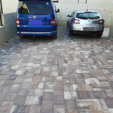 Lägenhet Patrik-comfortable And Beautiful With Pool Pula